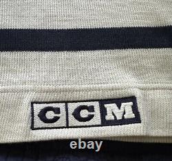 CCM NHL HERITAGE EDITION Toronto Maple Leafs Hockey Jersey Sweater. Medium