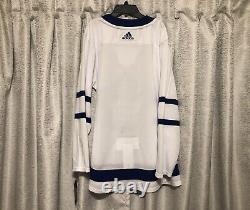 Toronto Maple Leafs Adidas Authentic Hockey Jersey Size 50 NWT CA7117