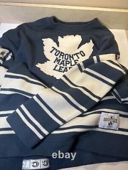 Toronto Maple Leafs CCM Jersey Mens Large Blue Vintage Knit Sweater NHL Hockey