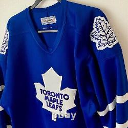 Vintage CCM Center Ice Toronto Maple Leafs Logo NHL Hockey Jersey Mens XL